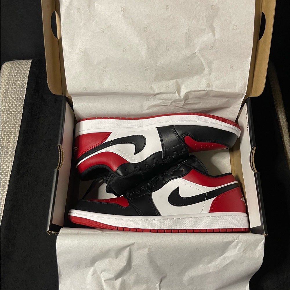 Air Jordan 1 Low Bred Toe MENS 10